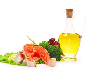 サラダ油をオリーブオイルに変えると健康的？栄養面での違いを解説