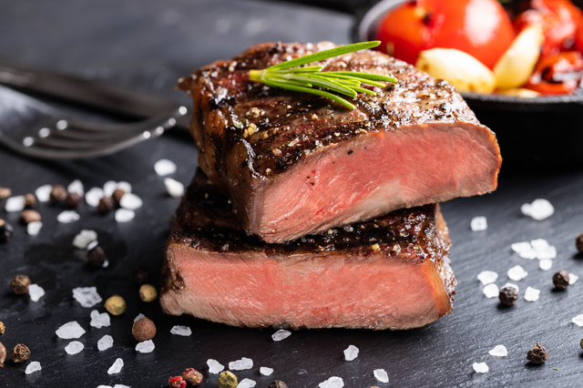 牛肉のステーキ