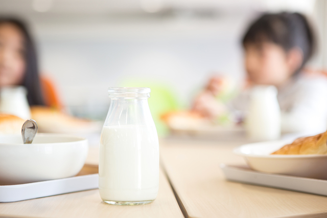 給食の牛乳