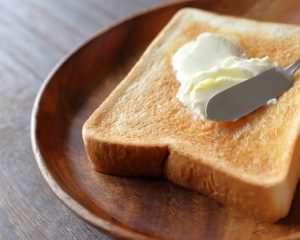 バターとマーガリン、健康のために選ぶならどっち？｜管理栄養士執筆